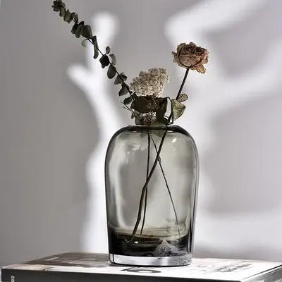 Vase en verre fumé